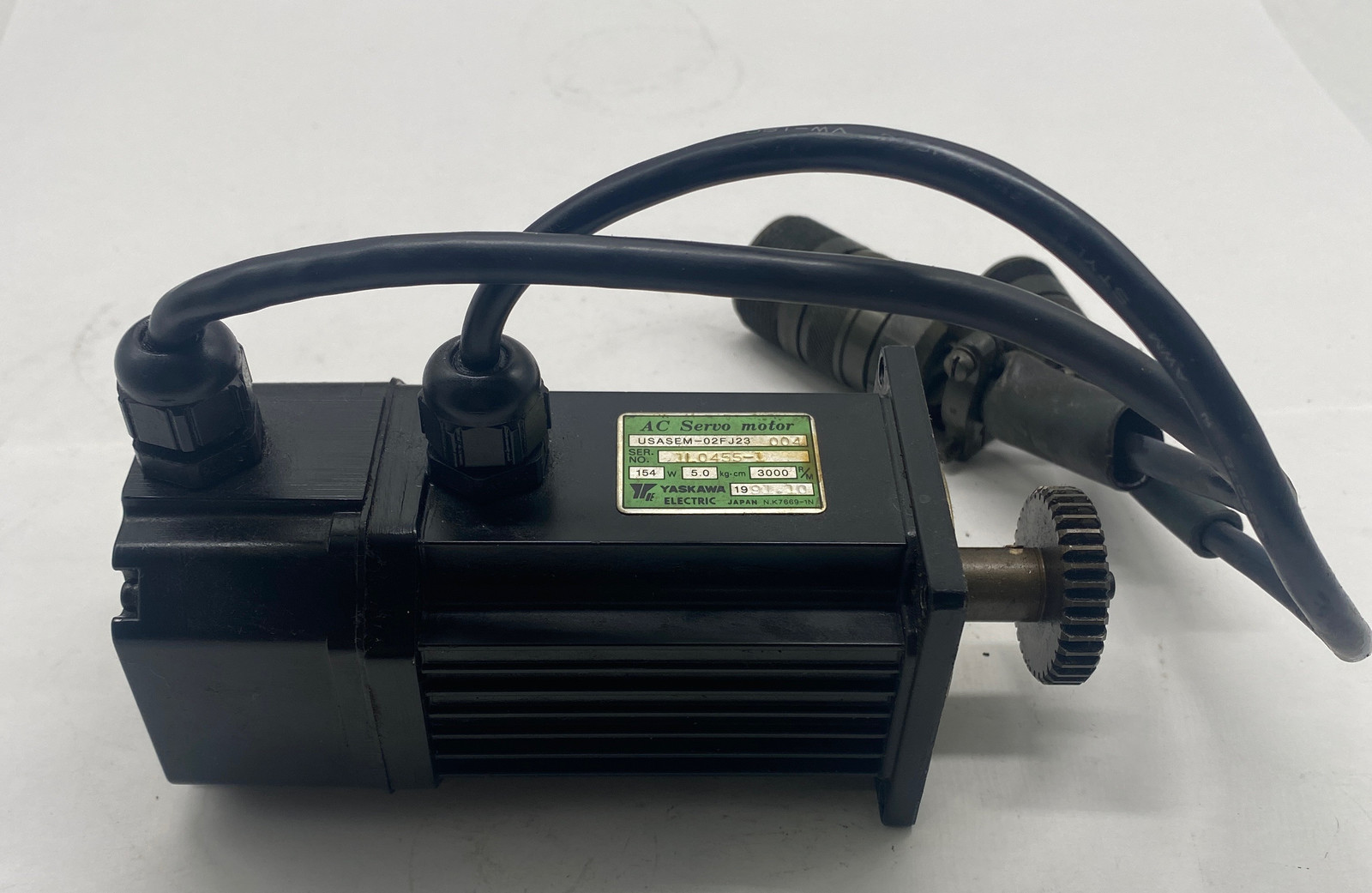 Yaskawa USASEM-02FJ23 AC Servo Motor 154W  - $118.00
