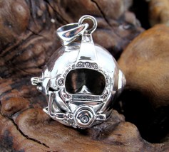 Handcrafted Solid 925 Sterling Silver 3D Scuba Diver Diving Helmet Pendant - £75.65 GBP