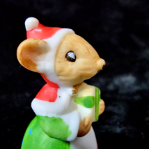 Christmas Mouse Thimble Grandma Enesco Bisque Vintage Green Dress w Sant... - £6.53 GBP