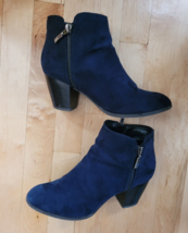 Style &amp; Co Women Size 7M Navy Faux Suede Jamila Block Heel Ankle Booties - £17.86 GBP