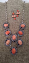 Bib Necklace w/Matching Earrings Faux Coral Vintage - £9.95 GBP
