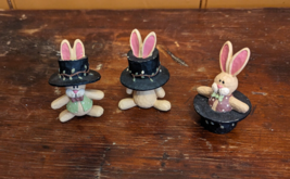 Set of 3 Suzi Skoglund 07 Blossom Bucket Resin Bunny Rabbit Figurine w Top Hats - $53.20