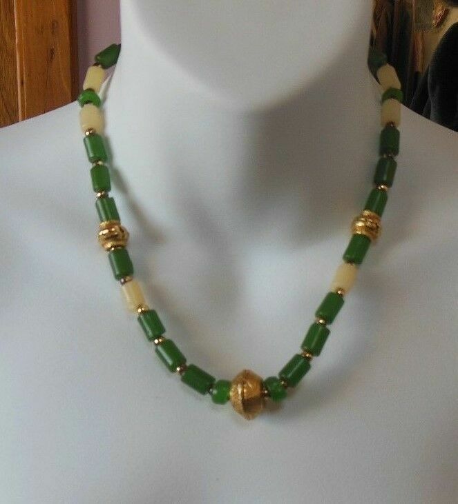 Vintage Green &amp; Cream Colored Glass Bead Necklace W/Small Gold Tone Spacers - $9.41