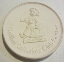 Hummel Goebel Collectors&#39; Club Member 1976 Plaque  - $21.80