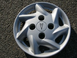 One factory 1998 to 2000 Pontiac Firefly 13 inch hubcap wheel cover - £20.70 GBP