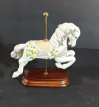 Vintage CAROUSEL HORSE Porcelain Ceramic ADJUSTABLE HEIGHT Yellow Flora ... - €13,19 EUR