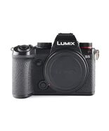 *Panasonic LUMIX S5 24.2MP Mirrorless Camera (Body Only) - $16,377.91 MXN