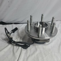 4WD 6 lug Front Wheel Bearing &amp; Hub Assembly 2003 - 2013 GMC Savana 1500... - $516.70 MXN