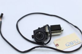 10-16 MERCEDES-BENZ W212 E350 E550 REAR WINDSHIELD SUN SHADE ROLLER MOTOR Q8352 image 2