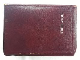 An item in the Books & Magazines category: Reference Edition New American Standard Bible Containing the Old and New Testame