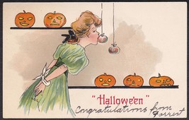 Halloween Postcard Girl Bobbing Apples - Artist Signed H.B. Griggs (HBG) - $566.42 MXN