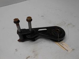2007 Toyota Prius Motor Engine Torque Strut Mount - $726.77 MXN
