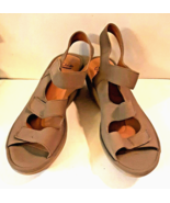 9 1/2 M Clark&#39;s Reedly Juno Wedge Open Toe Sandals Beige Sage - £33.05 GBP
