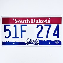  United States South Dakota Mount Rushmore Passenger License Plate 51F 274 - $243.00 MXN