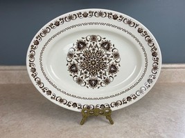 Wood &amp; Sons  Burslem England Potters Canterbury Oval Serving Plater - $20.32 CAD