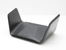 NETGEAR Nighthawk AX6600 Tri-Band Wi-Fi 6 Router - Black (RAX70-100NAS) image 2
