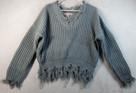 Love Tree Sweater Womens Medium Gray 100% Acrylic Long Sleeve Fringe V Neck EUC - £11.91 GBP