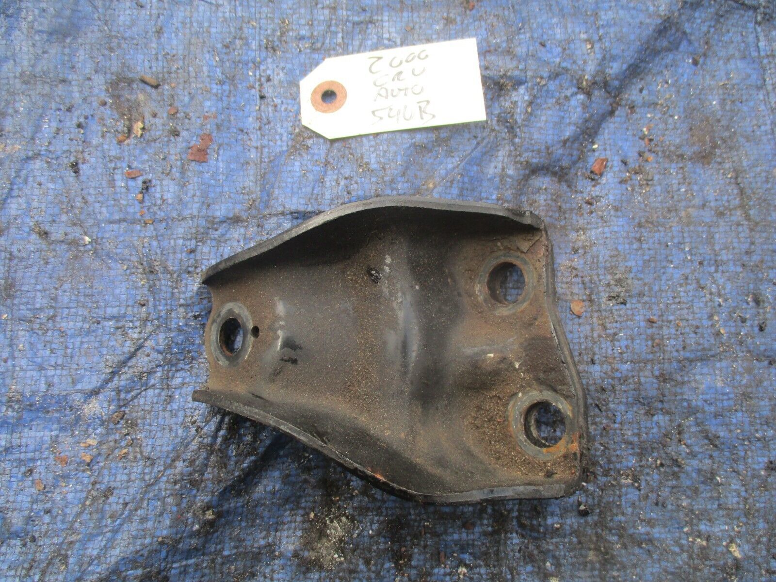 97-01 Honda CRV B20Z2 driver side upper engine mounting bracket OEM B20 ... - $49.99