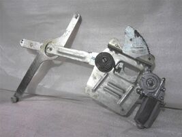 2002-2005 GMC Envoy Left Driver Side Front Window Regulator With Motor P... - $54.44