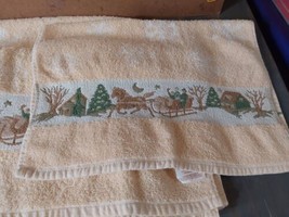 Vintage Santens Christmas Towels 3pc Bath Hand Towels Snowflakes Cream USA - $27.75