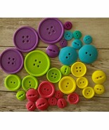 Bag of 31 Plastic Buttons ~ Multicolored ~ Various Sizes ~ Decorative Bu... - $28.06 CAD