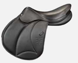 17.5" Voltaire Palm Beach saddle 3A 2013 - $2,900.00