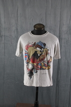 Vintage Graphic T-shirt - Taz Hockey Player Big Graphic - Men&#39;s Large - £31.27 GBP