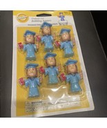 Wilton Graduate Girl Bobbling Cupcake Cake Toppers Set Of 6 New Sealed - $153.95 MXN