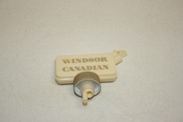 Vintage Windsor Canadian Whiskey Bottle Topper Spout Pourer - $4.94