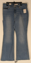 Signature Levi&#39;s Women&#39;s Heritage High Rise Flare Jeans Stretch Size 18 34x30 - $24.74