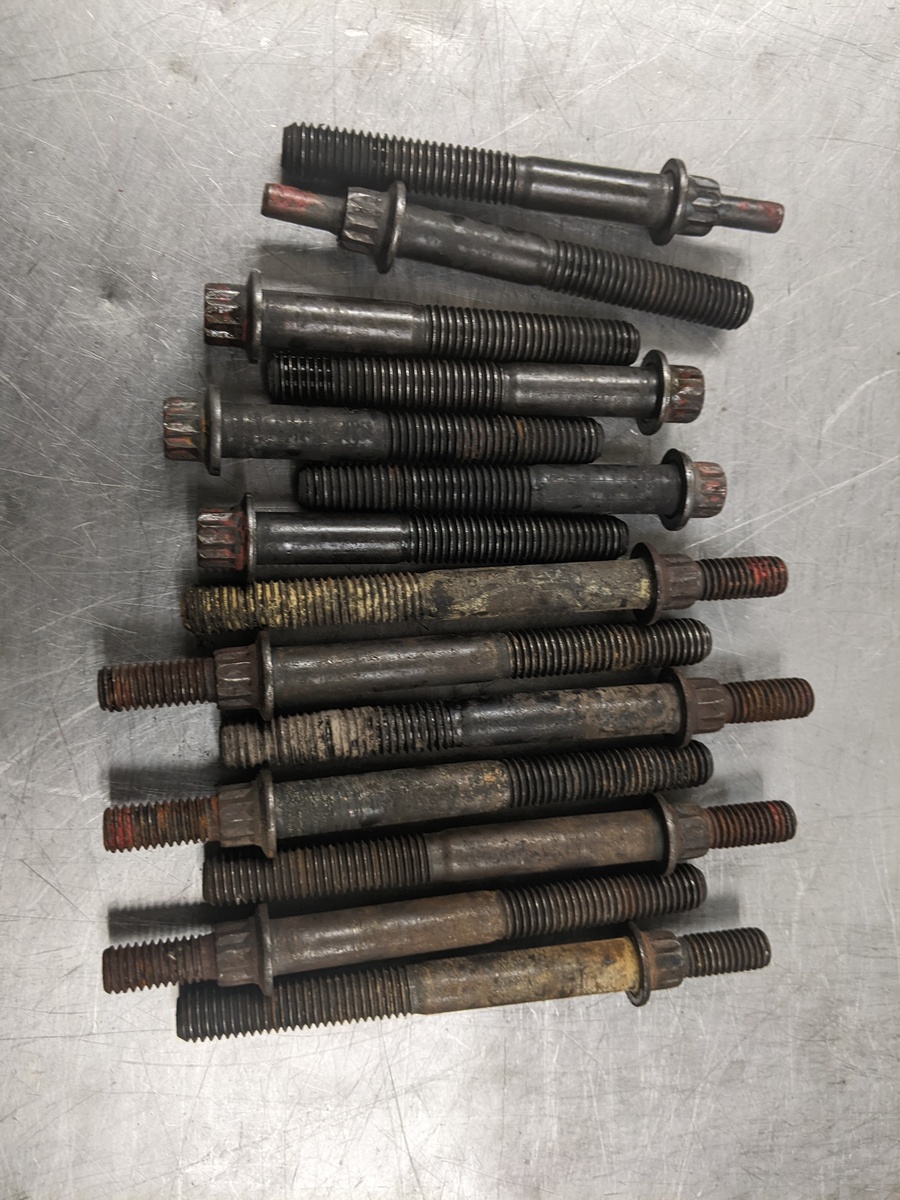 Cylinder Head Bolt Kit For 01-04 Jeep Grand Cherokee  4.0 - $36.33