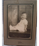 Vintage Sweet Baby Girl With Curly Hair Portrait 1940&#39;s White Studio - £6.25 GBP
