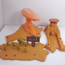 Mattel Disney Pixar Cars 3 Willy's Butte Transforming Track launcher cac... - $40.00