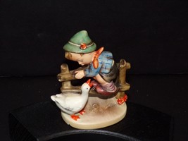 Vintage Goebel Hummel &quot;Barnyard Hero 195 2/0 Tmk 2 -4 1/4&quot;TALL -MINOR Chip - £9.49 GBP