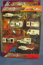 Toys Action Wheels NIB Police Die Cast Metal Play Set 16 pieces - £10.51 GBP