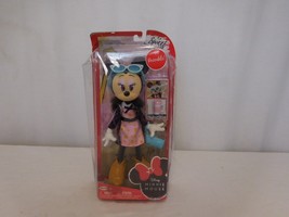 Minnie Mouse Sweet Latte Fashion Disney Poseable Fashion Doll w Outfit NEW - £13.25 GBP