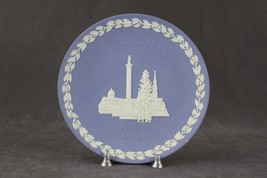 Vintage English China WEDGWOOD Japerware CHRISTMAS Plate 1970 Trafalgar ... - £16.42 GBP