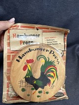 Hamburger Press Wood Painted Rooster Good Condition 4&quot; Center Vintage - $17.82