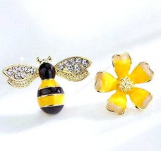 Bee And Flower Earrings Enamel Bumblebee Daisy Studs Gold Plated Pair Boxed - £3.66 GBP