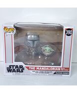 Funko Pop! Moments: Star Wars - The Mandalorian with The Child #390 NEW - $618.00 MXN
