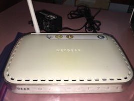 Netgear WGR614 54 Mbps 4-Port 10/100 Wireless G Router (WGR614v9) - £19.71 GBP
