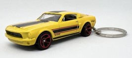 Hot Custom  &#39;68 Shelby GT500 Yellow Ford Car Keychain Rolling Wheels Rac... - £12.69 GBP