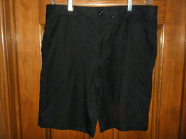 IZOD Golf Black Flat Front Shorts - Size 36 - £14.25 GBP