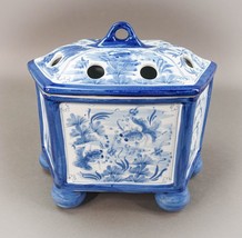 Maitland Smith Large Blue &amp; White Porcelain Koi Fish Hexagonal Flower Frog Box - £372.49 GBP