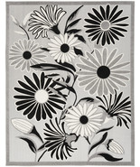 6 X 9 Black And White Floral Stain Resistant Non Skid Area Rug - $3,566.68 MXN