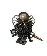 Vintage Retro Grandmacore Silver Seamstress Pearl Angel Pin w/5 Sewing C... - €12,20 EUR