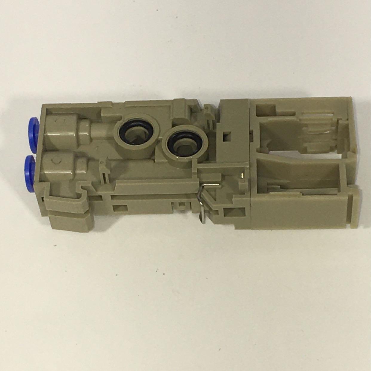 SMC VZ3000-50A-1-C6 MFLD BLOCK ASSY; DIN RAIL  - $9.99