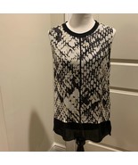 NWOT VINCE  Black Gray Cream Geometric Print Sleeveless Silk Blouse SZ L - $1,189.48 MXN