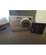 Casio Exilim Zoom EX Z750 7.2 MegaPixel Digital Camera - $16.30 CAD