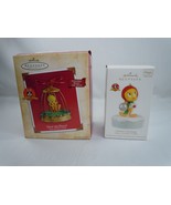 2004 Looney Tunes Deck The Halls and 2012 Season&#39;s Tweetings Hallmark Or... - $34.67 CAD